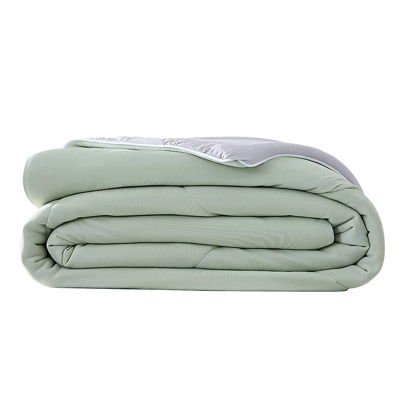 Cool Summer Blanket ❄️ Lightweight & Breathable for Hot Nights
