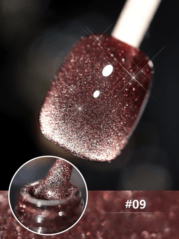 Glitzernder Katzenaugen-Nagellack