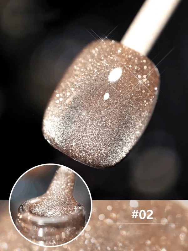 Glitzernder Katzenaugen-Nagellack