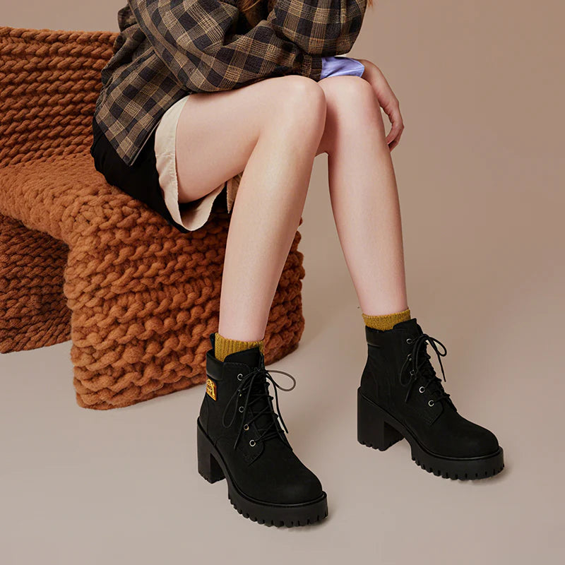 🔥【35-42】 👢✨2025 Neuheit für diesen Herbst: Stiefeletten mit dicken Absätzen und Keilabsätzen – Retro-Modell mit Schnürsenkeln für Damen