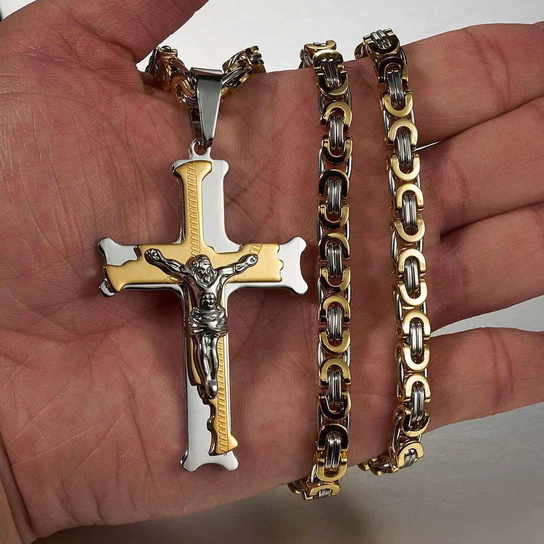 🔥Stainless Steel Crucifix Shaped Jesus Pendant Necklace for Women and Men🎁Best-Selling