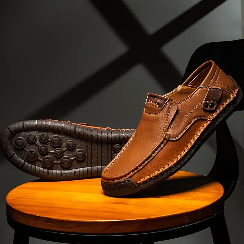 👞🔥 Klassische Business-Schuhe aus atmungsaktivem Kalbsleder: komfortabel, langlebig 👔💼 ideal für lange Bürotage und wichtige Meetings.