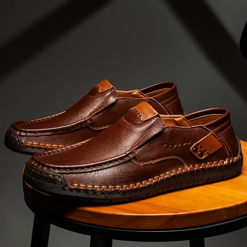 👞🔥 Klassische Business-Schuhe aus atmungsaktivem Kalbsleder: komfortabel, langlebig 👔💼 ideal für lange Bürotage und wichtige Meetings.