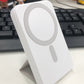 Tragbare magnetische Powerbank mit faltbarem Ständer