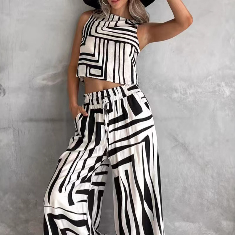 Zweiteiler mit Linienmuster: Ärmelloses Top & Hose mit weitem Bein
