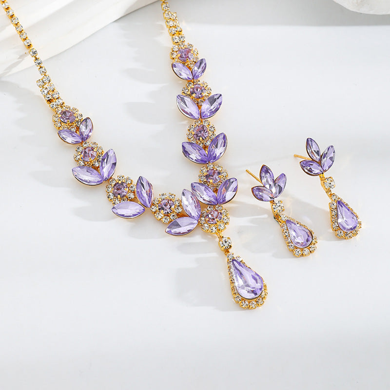 💎Elegantes Set aus Halskette und Ohrringen mit floralen Wassertropfen und 2 Teilen💕