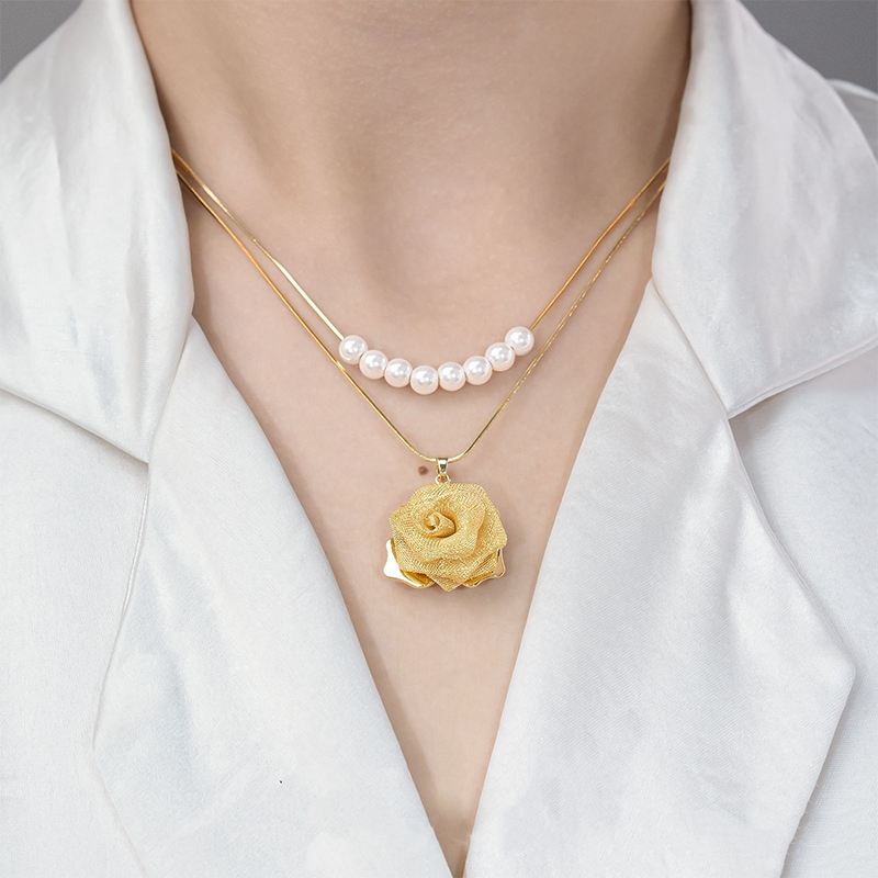 💖💖Doppellagige Halskette mit 3D-Rose und Kunstperlen