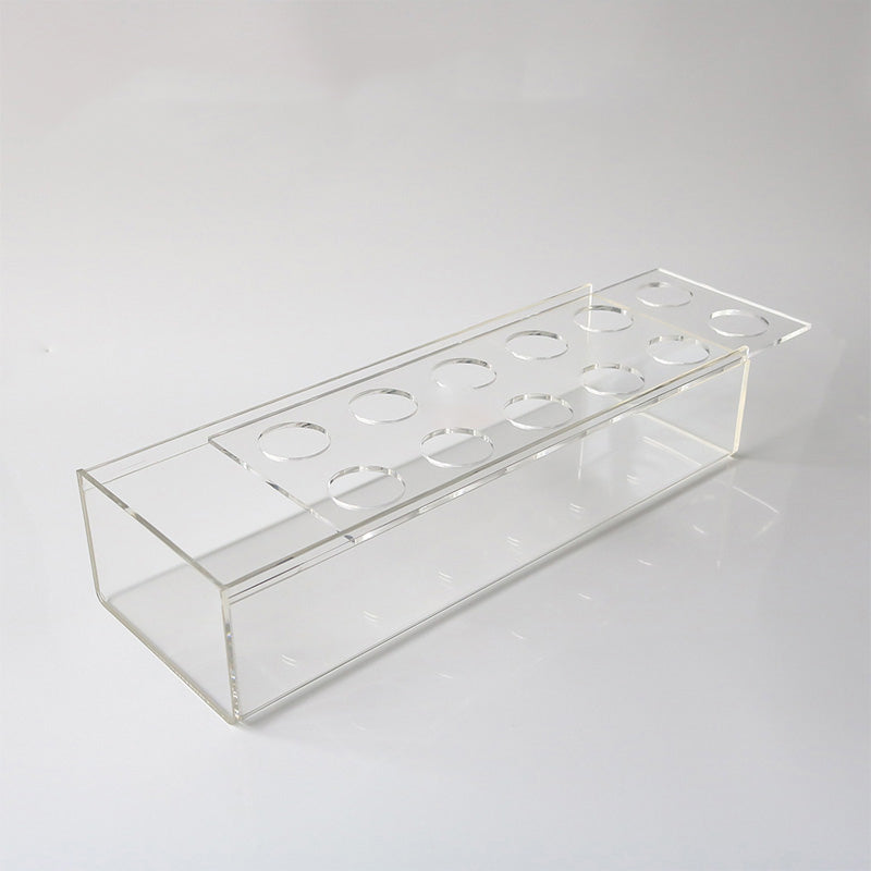 Klare Blumenvase aus Acryl
