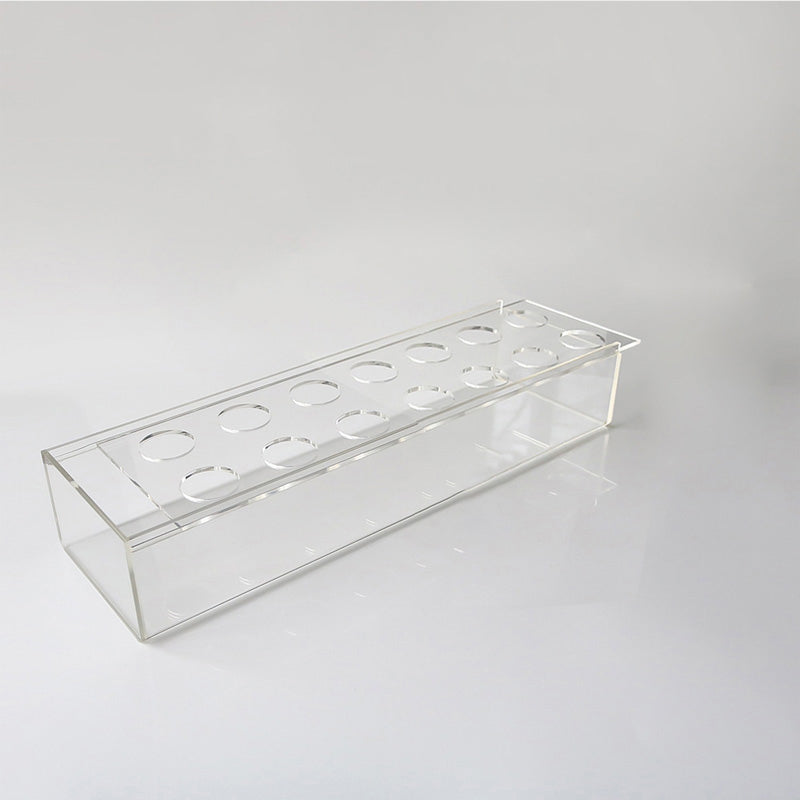 Klare Blumenvase aus Acryl