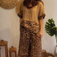 🔥Stilvolles zweiteiliges Set mit kurzärmligem Patchwork-Oberteil und Hose mit weitem Bein