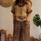 🔥Stilvolles zweiteiliges Set mit kurzärmligem Patchwork-Oberteil und Hose mit weitem Bein