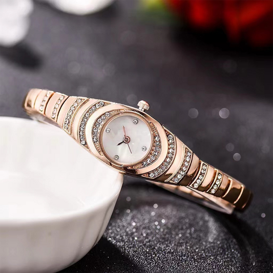 ⌚💎Damen-Armbanduhr mit Strasssteinen🔥