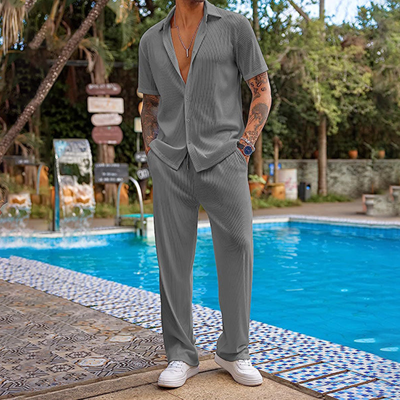 Herren-Freizeit-Zweiteiler mit Hemd und Hose