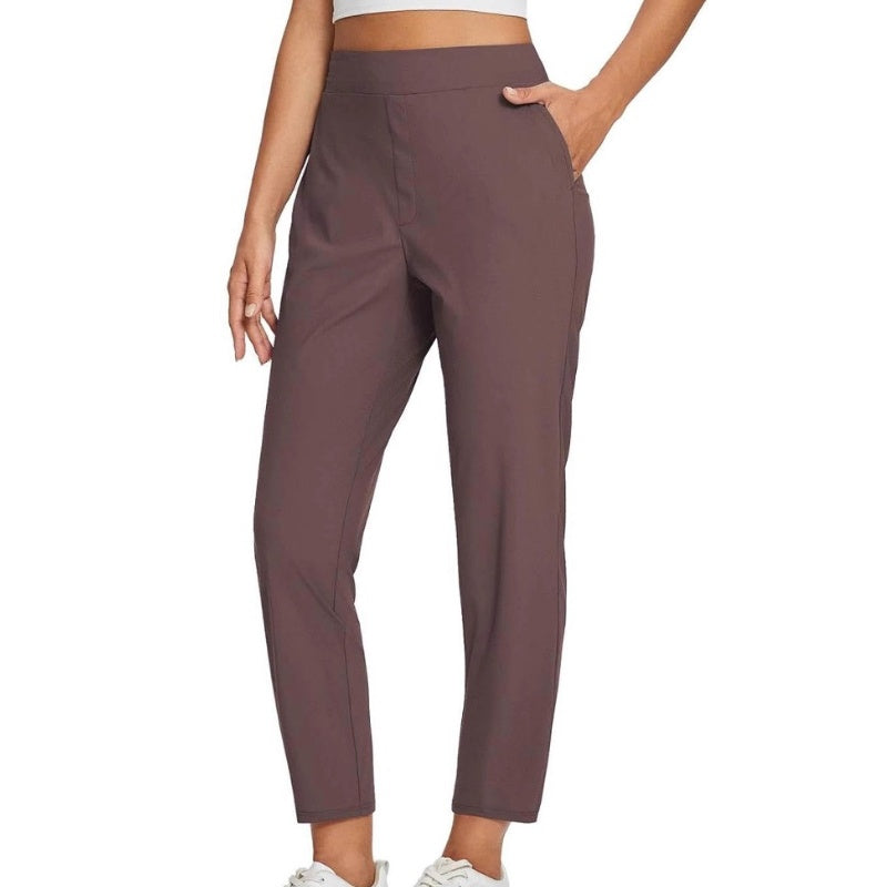 Elastische Damenhose mit hoher Taille und Reißverschlusstaschen