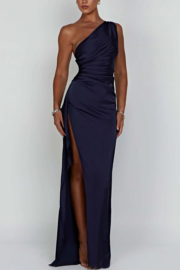🌟50% Rabatt⏰ Satinkleid in Maxilänge mit Schlitz und Drapierung, One-Shoulder-Design