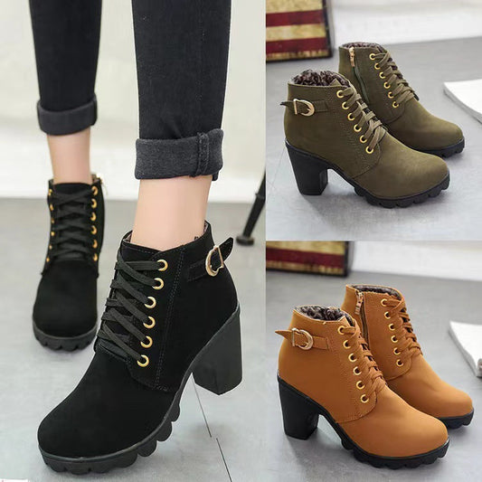 Damenstiefel mit klobigem Absatz