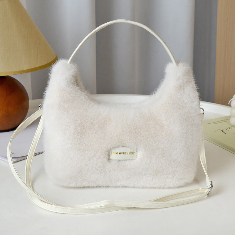 Plüsch-Umhängetasche für Damen im minimalistisch-schicken Design