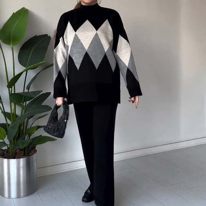 Modische Farbe-Blocking-Set aus Pullover und Hose mit Rautenmuster