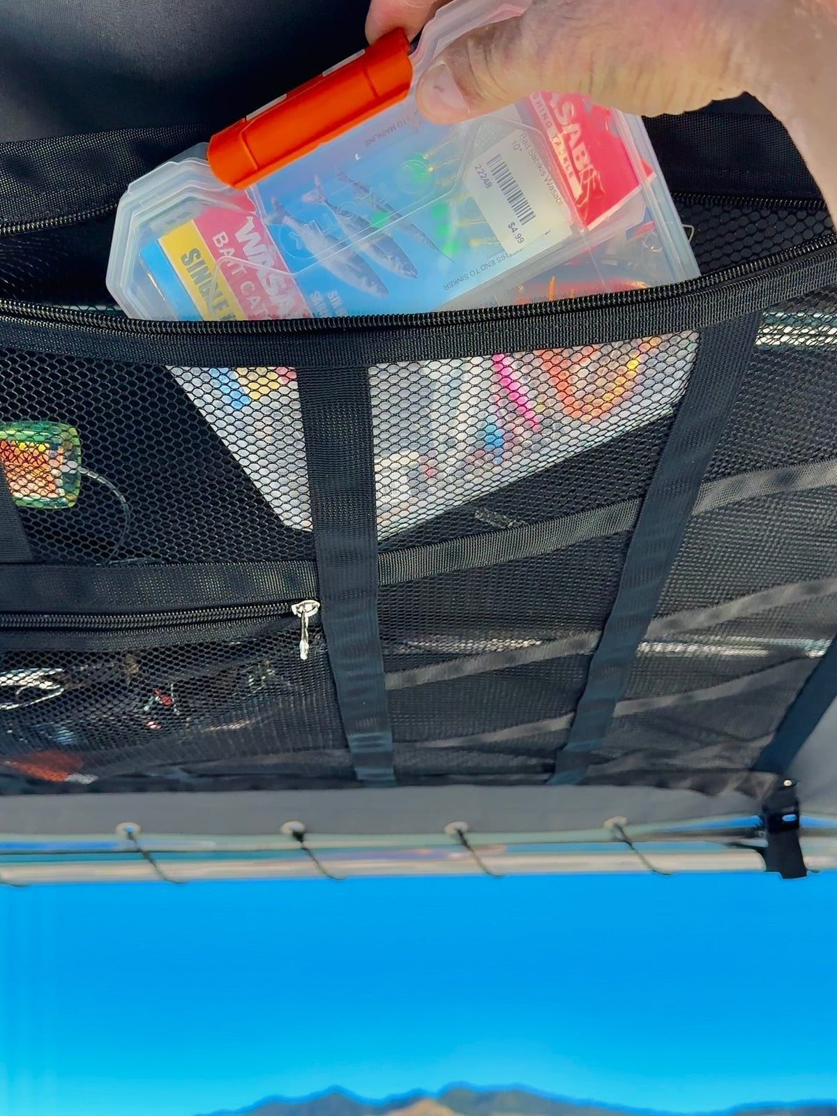 🚤 50% sparen! 🎣 Overhead Mesh Aufbewahrungsnetz – Mehrere Taschen & verstellbar für SUV/Van ✨