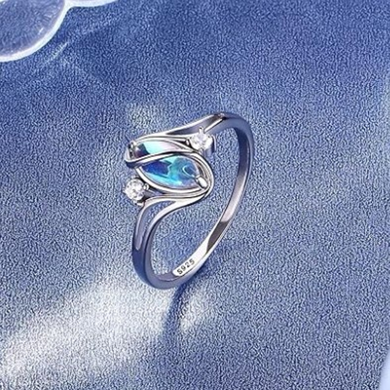 Geometrischer Damenring mit ovalem grünem Mondstein & Zirkonia – modern & stilvoll 💍✨