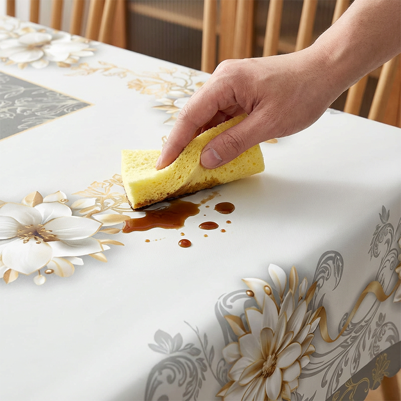 🎉Elegante wasserdichte geprägte Blumentischdecke