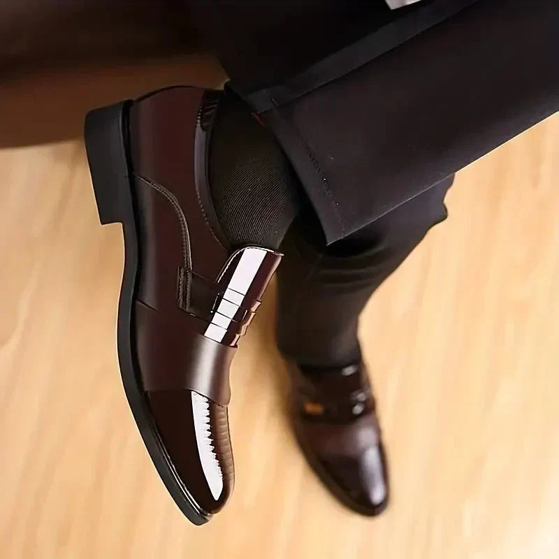 👞 50% RABATT! 🔥 Herrenschuhe aus Leder mit spitzer Zehe – Bequem, rutschfest & elegant – Ideal für Büro, Hochzeit & formelle Anlässe ✨