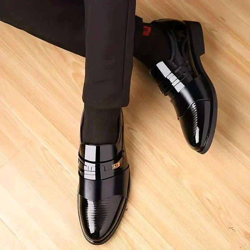 👞 50% RABATT! 🔥 Herrenschuhe aus Leder mit spitzer Zehe – Bequem, rutschfest & elegant – Ideal für Büro, Hochzeit & formelle Anlässe ✨